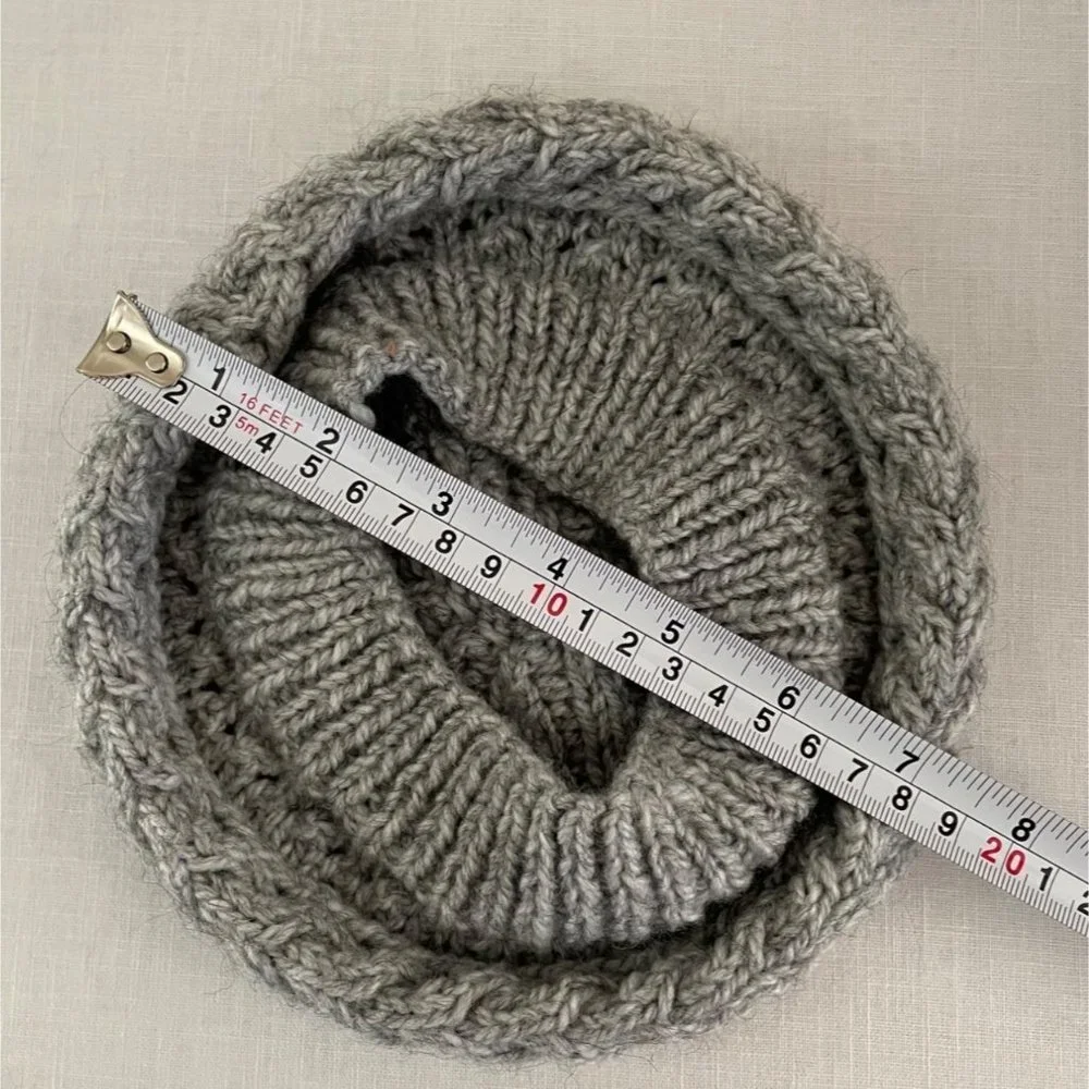 Handmade Knit Winter Kids Hat Cap Gray Cableknit OS - Picture 7 of 9